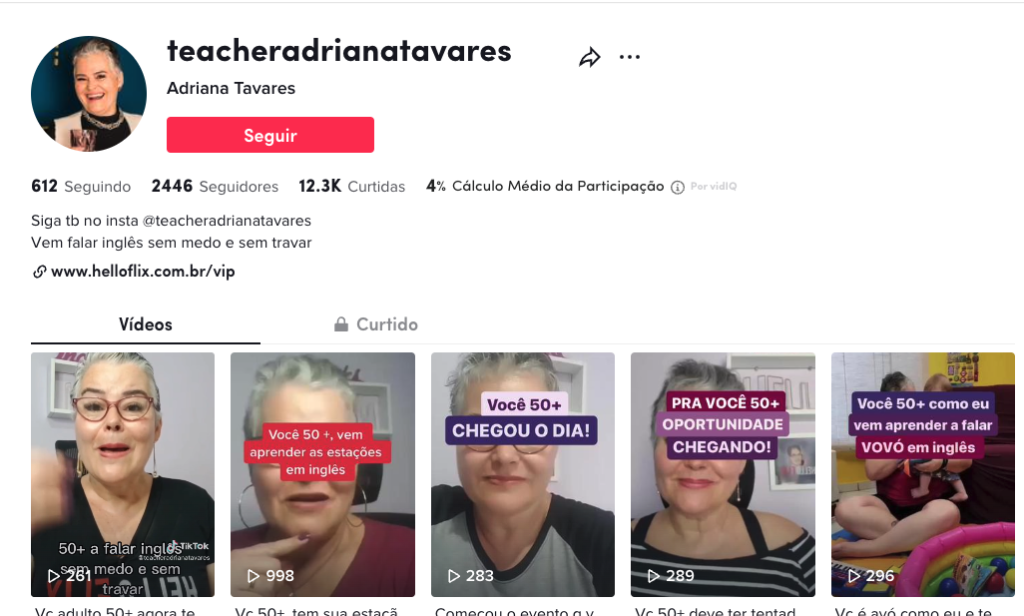 Tiktok Teacher Adriana Tavares da Helloflix